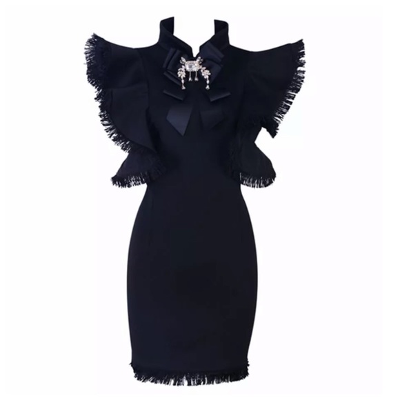 🛍 The Lara Ruffle Scuba Fabric Dress - Picture 4 of 11